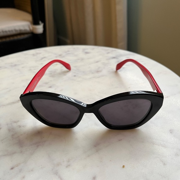 Alexander McQueen cat-eye sunglasses in black with red accents, EUC - Picture 6 of 15